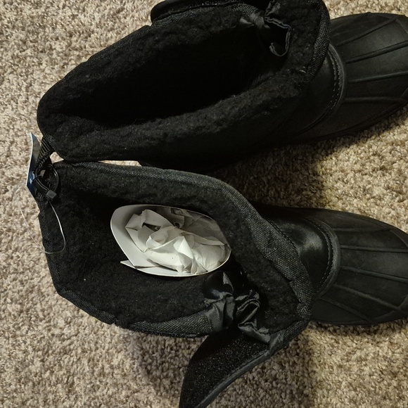 NWT Zoogs Kids Snow Boots - Picture 4 of 4